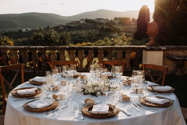 Cena all’aperto alla Villa Medicea La Ferdinanda, Artimino
